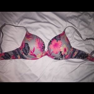 Victoria’s Secret PINK Wear Everywhere Push Up Bra